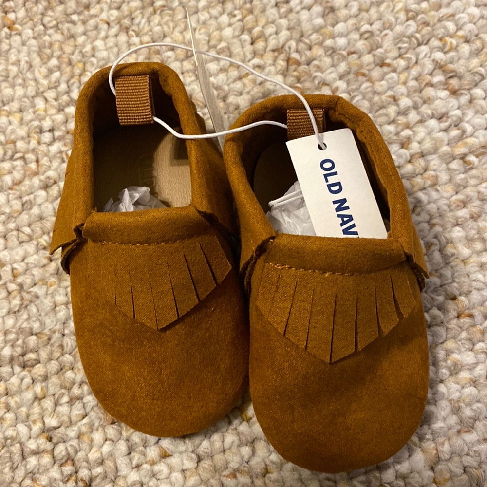 Old Navy Moccasins 3-6m